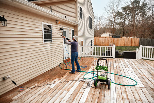 Why Choose Our Certified Pressure Washing Experts for Your Project Needs in Lakewood Park, FL?